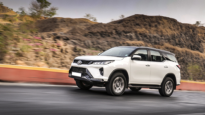 Giá xe Toyota Fortuner tháng 1/2022, giảm 50% LPTB và ưu đãi lãi suất vay - 11