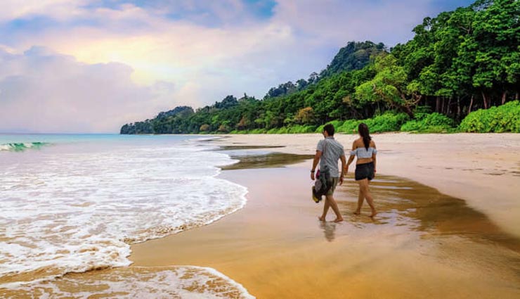 13. Đừng đến miền Bắc Andaman vào mùa thấp điểm. Trung bình, khoảng 50 người chết đuối mỗi năm trên bờ biển phía tây của Phuket, Krabi, Khao Lak khi có gió mạnh kèm theo sóng lớn.

Vì vậy, hãy tránh đi bơi ở những khu vực này của Thái Lan trong khoảng thời gian từ tháng 5 đến tháng 11.
