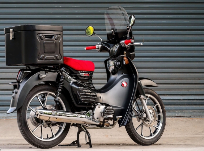 Báo ngoại cực mê Honda Super Cub độ thùng phát điện ở Việt Nam - 3