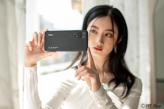 Từ ngày 27/01 - 31/01, FPT Shop tặng ưu đãi đặc quyền cho khách hàng mua Redmi Note 11, với giá chỉ từ 4.490.000 đồng