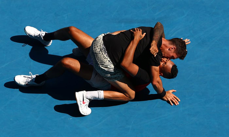 Kyrgios và Kokkinakis ăn mừng cuồng nhiệt khi lọt vào chung kết đôi nam