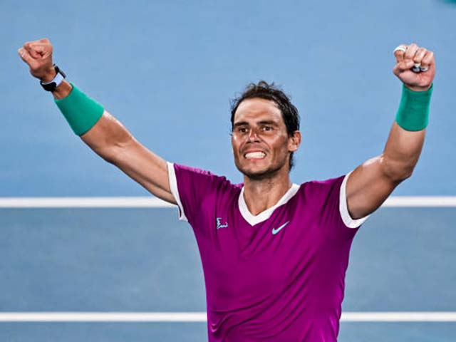 Nadal ăn mừng cảm xúc sau chiến thắng