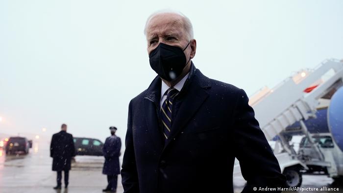 Ông Biden tuyên bố đưa binh sĩ tới Đông Âu.