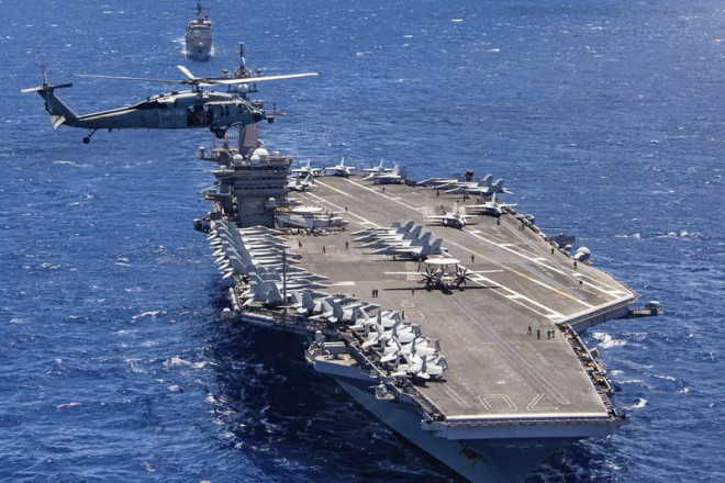 Siêu tàu sân bay USS Carl Vinson là một phần của nhóm tác chiến tàu sân bay được triển khai đến Biển Đông. Ảnh: US NAVY