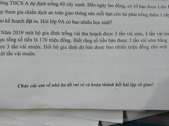 Các thầy cô giáo cũng không quên nhắn gửi những lời chúc tốt đẹp đến học sinh và gia đình.