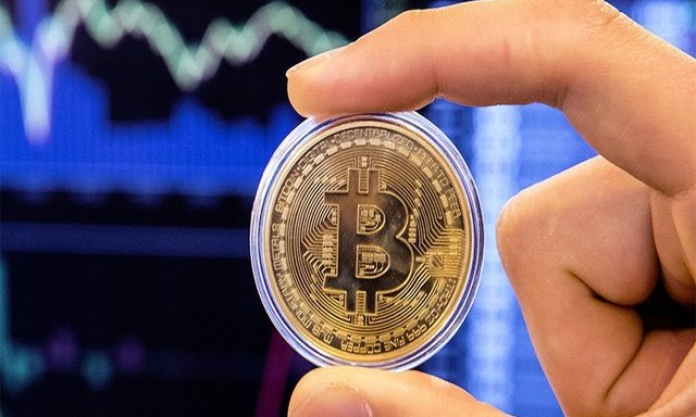 Facebook đăng ký dịch vụ Bitcoin, tiền mã hóa - 1