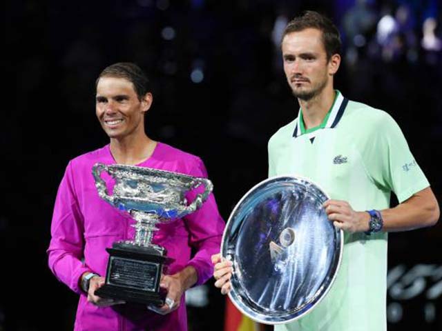 Thể thao - Nadal thổ lộ cảm xúc ở ngày lập kỷ lục Grand Slam, Medvedev nói đùa bất ngờ