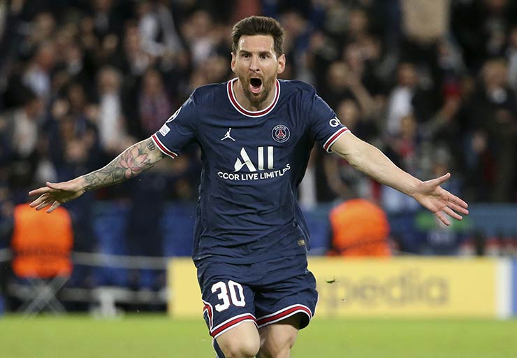 Messi đang khoác áo số 10 tại PSG