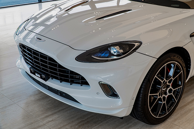 Siêu xe SUV Aston Martin DBX chính hãng 13 tỷ đồng về tay chủ nhân mới - 7