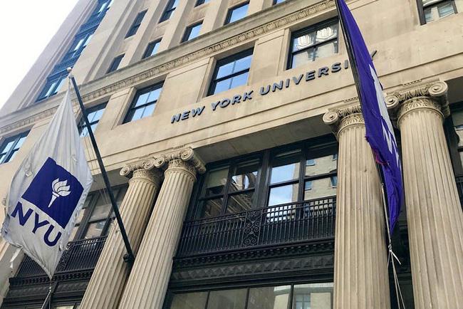 Đại học New York.