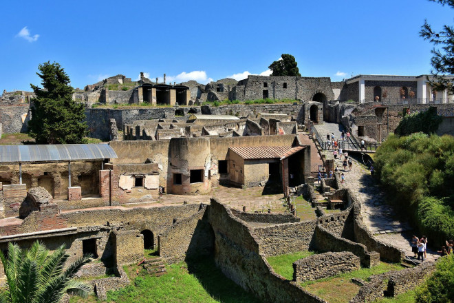 Những gì còn lưu lại đã phản ánh một Pompeii xa hoa trong quá khứ. Ít ai ngờ được đời sống của con người cách đây hàng nghìn năm đã đạt đến mức phát triển lớn như vậy. Nguồn: encirclephotos