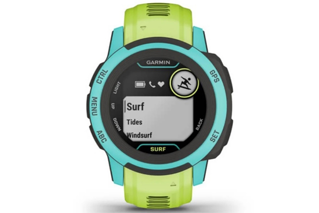 Garmin Instinct 2 Solar có tuổi thọ pin vô hạn nhờ sử dụng năng lượng mặt trời.