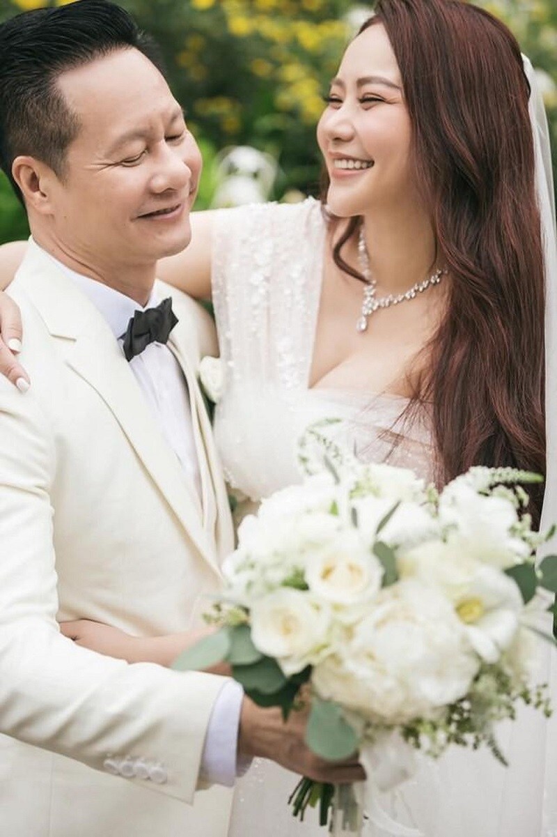 Phan Như Thảo rời showbiz sau khi lấy chồng đại gia