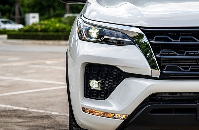 Giá xe Fortuner 2022 mới nhất đầy đủ các phiên bản - 7