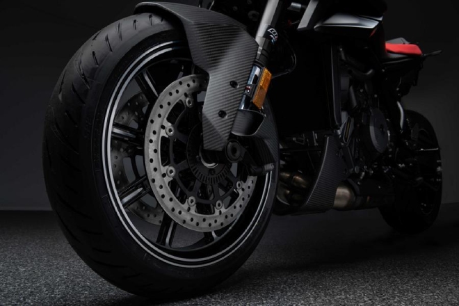 Ngắm siêu mô tô cực hiếm KTM 1290 Super Duke EVO bản “hóa thân” vừa lộ diện - 7