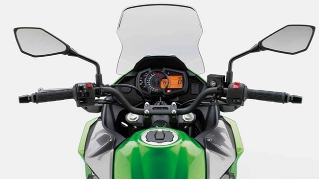 Về sức mạnh, Versys X250 Tourer 2022 được trang bị khối động cơ 2 xy lanh với tổng dung tích 248cc, DOHC, cho công suất 33 mã lực
