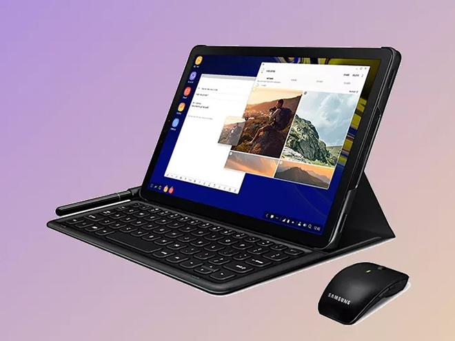 Galaxy Tab S8 Ultra khi sử dụng cùng bàn phím và chuột.