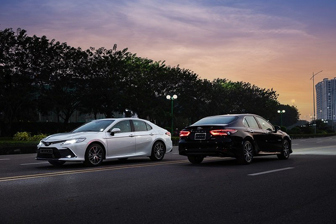 Giá xe Toyota Camry lăn bánh tháng 2/2022, giảm 10% phí bảo hiểm vật chất - 2