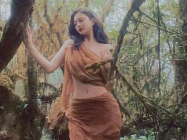 Thời trang - Cô gái Quảng Ninh mặc váy mỏng tang giữa "thiên đường mây" Tà Xùa lạnh 1 độ C