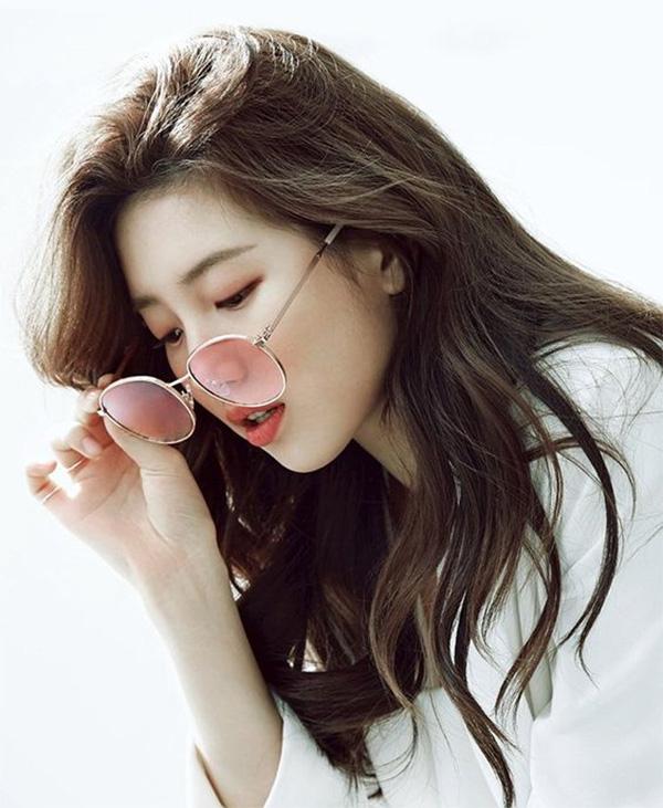 Tóc xoăn sóng nước: Top 20 kiểu đẹp trẻ trung năng động hot nhất hiện nay - 16