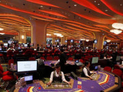 Kinh doanh - Casino thí điểm cho người Việt vào chơi: 3 năm lỗ hơn 2.700 tỷ đồng