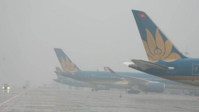 Trong giai đoạn này, các cảng hàng không phía Bắc thường xuyên đối diện với tình trạng sương mù dày đặc, cản tầm nhìn khiến máy bay không thể hạ cánh