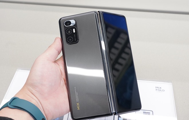 Top 7 điện thoại màn hình gập tốt nhất 2022 - 5