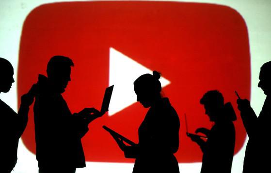 YouTube. Ảnh: Reuters