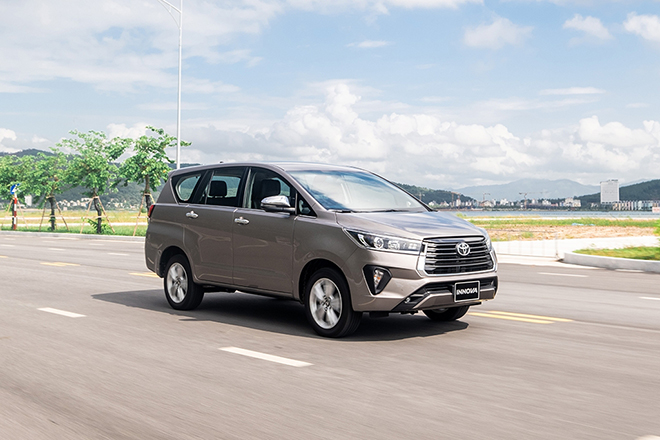 Giá xe Toyota Innova tháng 2/2022, ưu đãi phí trước bạ và quà tặng - 12