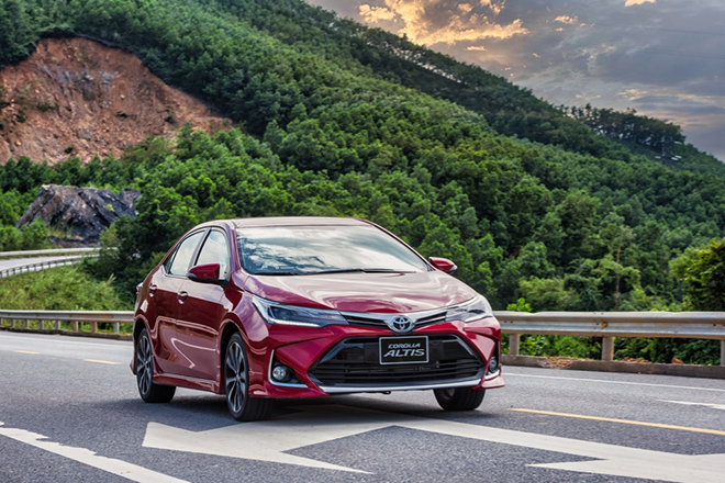 Giá xe Toyota Corolla Altis tháng 2/2022, hỗ trợ 40 triệu đồng LPTB - 10