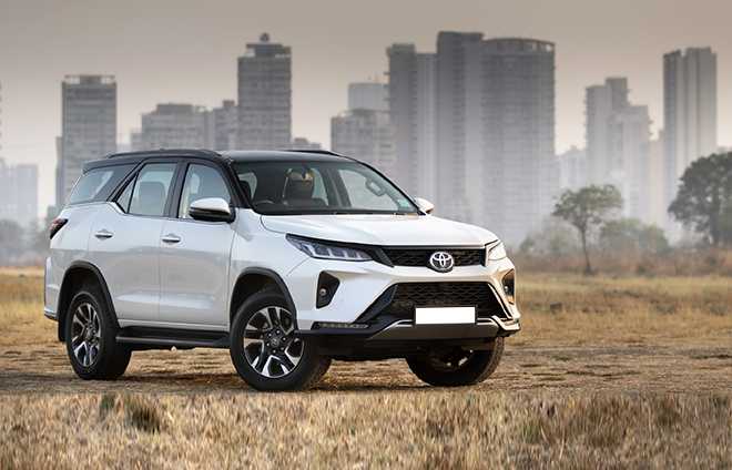 Giá xe Toyota Fortuner tháng 2/2022, giảm 50% LPTB và ưu đãi lãi suất vay - 3