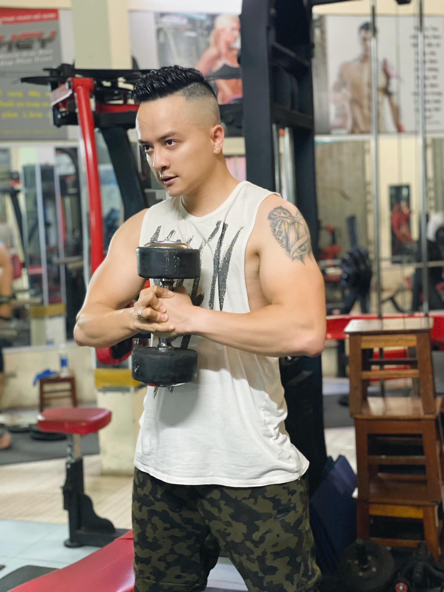 Cao Thái Sơn ăn uống khoa học kết hợp với tập gym thường xuyên.