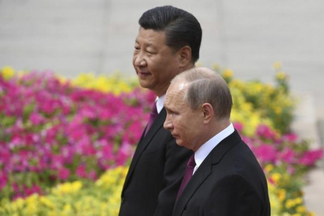 Chủ tịch Trung Quốc Tập Cận Bình và Tổng thống Nga Vladimir Putin. Ảnh - AP