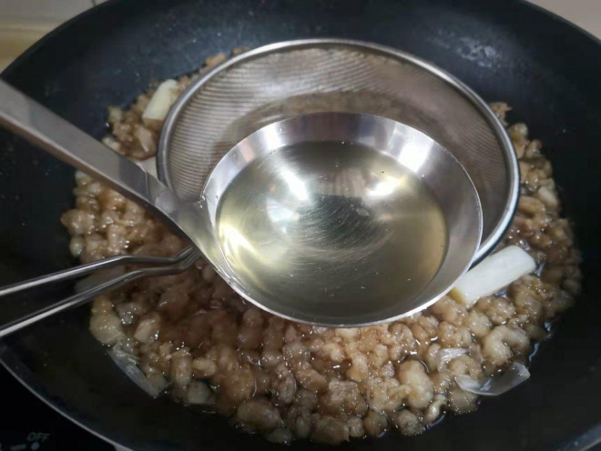 Thêm chút gia vị này vào, mỡ lợn trắng mềm để cả năm không hỏng, còn tóp mỡ đem chế biến thành 10 món ngon không tưởng - 7