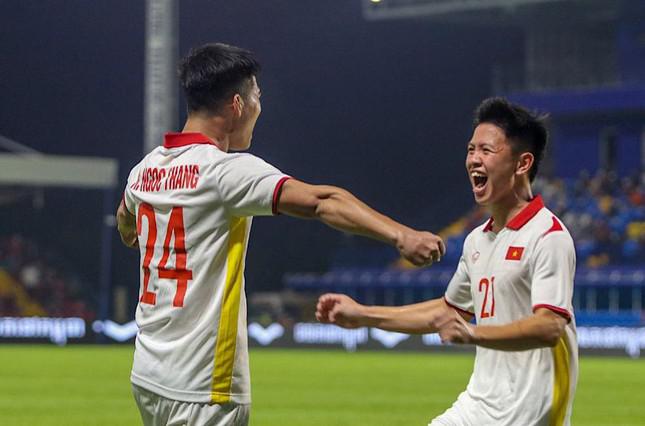 CĐV Đông Nam Á: &#39;Xin ngả mũ trước U23 Việt Nam&#39; - 1