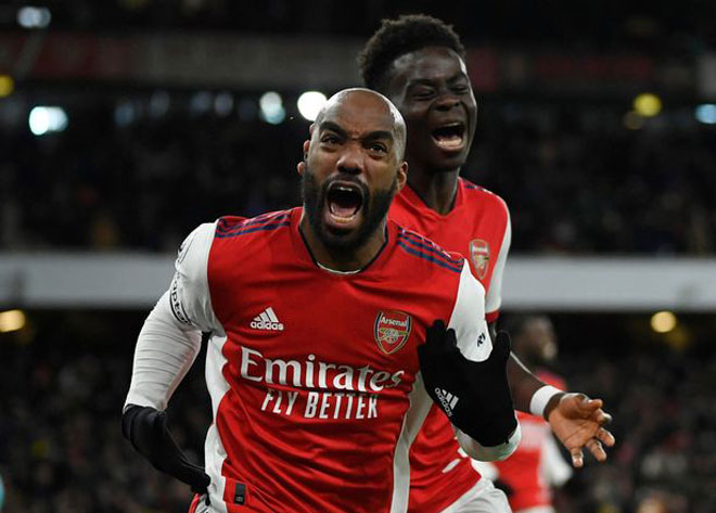 Nỗ lực của Lacazette mang về chiến thắng quý giá cho Arsenal