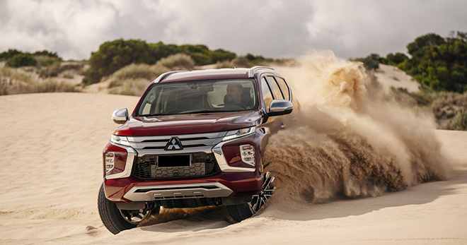 Giá xe Mitsubishi Pajero Sport tháng 2/2022, hỗ trợ 50% lệ phí trước bạ - 14