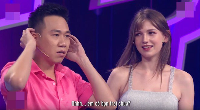 Bạn gái Bùi Tiến Dũng lo lắng cho Ukraine, nữ DJ "thả thính" Đoàn Văn Hậu có phản ứng gây chú ý - 7