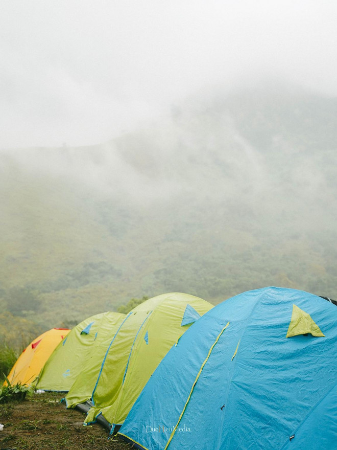 Hoang sơ, kỳ vĩ cung đường trekking mới nổi thu hút giới trẻ - 13