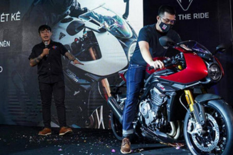 Chi tiết siêu mô tô Triumph Speed Triple 1200 RR tại Việt Nam