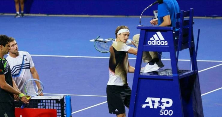 Alexander Zverev đã bày tỏ sự hối hận vì hành vi nóng nảy của anh ở Mexican Open