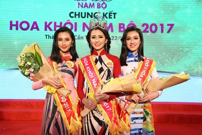 Top 3 Hoa khôi Nam bộ 2017: Nguyễn Thúc Thùy Tiên – Nguyễn Hải yến – Đỗ Ngọc Vĩnh Nghi