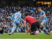 Bóng đá - Cực nóng vòng 28 Ngoại hạng Anh: Man City &quot;làm khổ&quot; MU, top 4 biến động