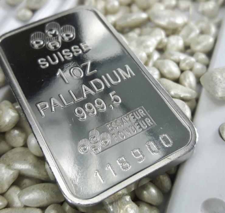 Cùng với sự tăng trưởng của ngành sản xuất ô tô, giá Palladium không ngừng gia tăng, đạt mức 2000 USD (khoảng 45,7 triệu đồng) cho khoảng 28.3g vào năm 2020.