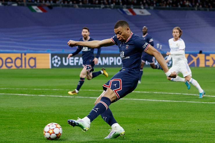 Mbappe ghi bàn ở cả 2 lượt trận nhưng PSG vẫn bị Real Madrid giật vé vào tứ kết Champions League năm nay