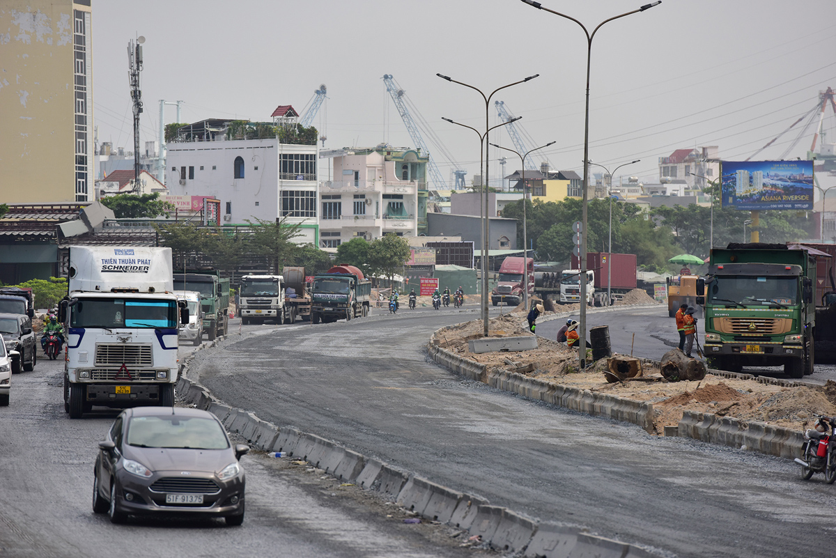 Ảnh: Mở rộng 2km “nút thắt cổ chai” trên đại lộ lớn nhất TP.HCM - 9