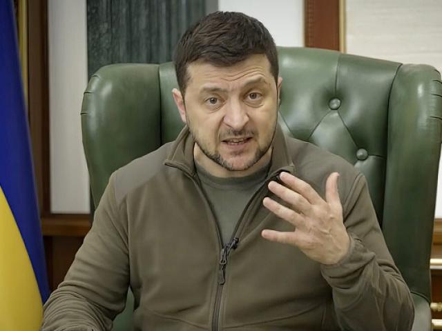 Ông Zelensky lần đầu công bố thương vong của quân đội Ukraine