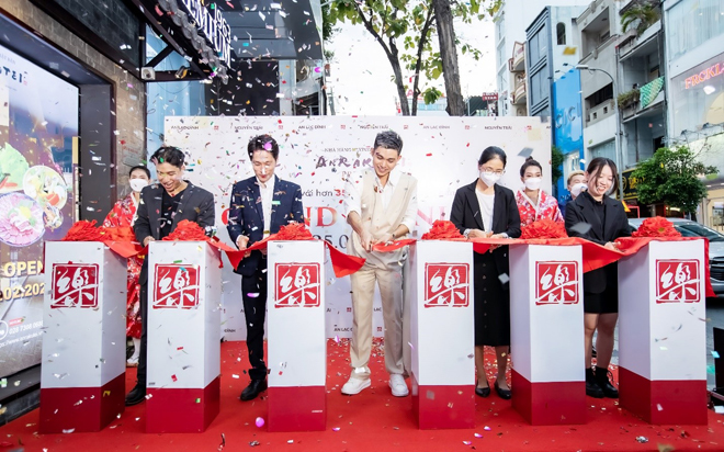 Jun Phạm góp mặt trong lễ kỷ niệm 1 năm khai trương Anrakutei Premium - 2