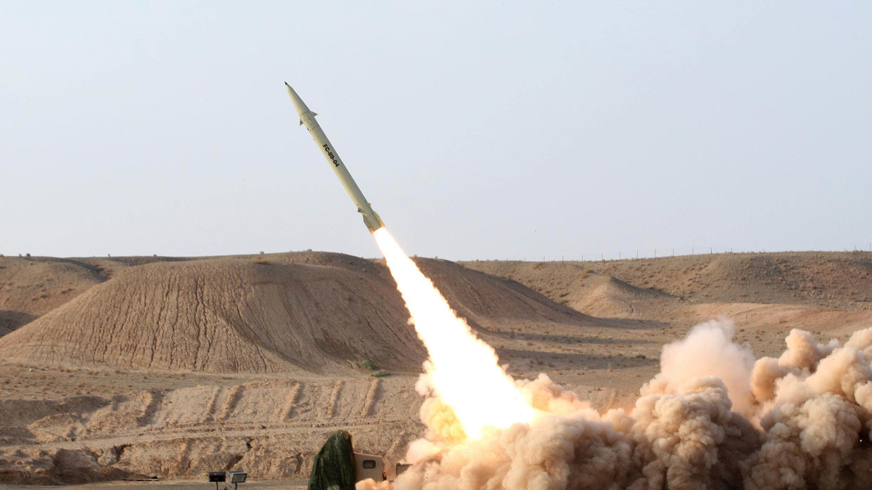Iran lên tiếng về việc phóng loạt tên lửa đạn đạo rơi sát lãnh sự quán Mỹ ở Iraq - 1