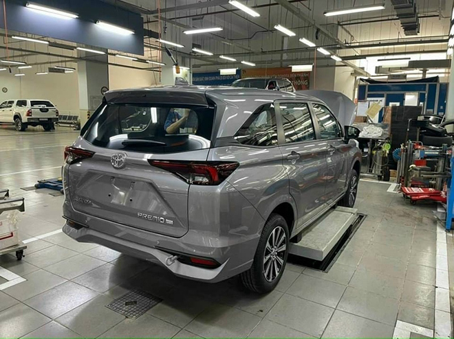 Ảnh thực tế Toyota Avanza Premio 2022 tại đại lý, MPV mới trong tầm giá 500 triệu - 11